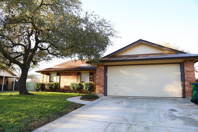 Photo - Charming 3-Bedroom Home in Heritage Park Estates.