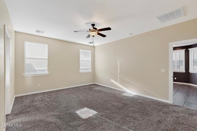 Photo - 220 S Manzanita Dr