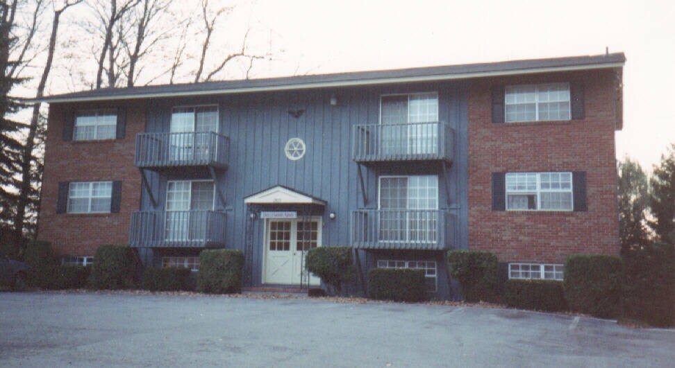 Bellewood Arms - Bellewood Arms Apartments
