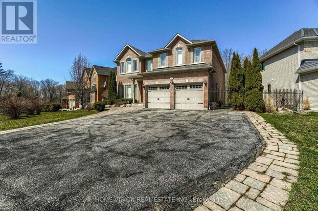 Photo - 24 Sandbanks Dr