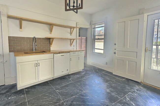 Photo - 712 45th St Unit House