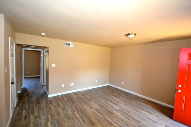 Photo - Harmony Apartments-ALL BILLS PAID