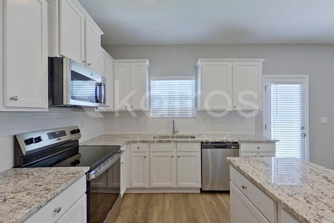 Photo - 155 Williams Ln
