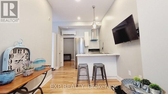 Photo - 101 - 157-159 JAMES STREET Unité 101