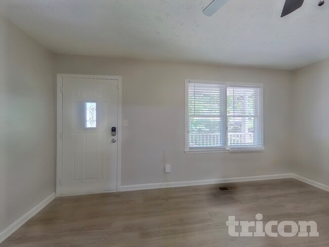 Photo - 2479 Hewatt Rd