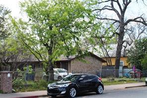 Photo - 1113 E 3rd St