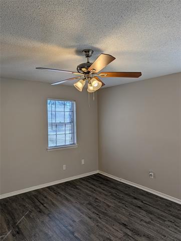 Photo - 424 Langley Ave