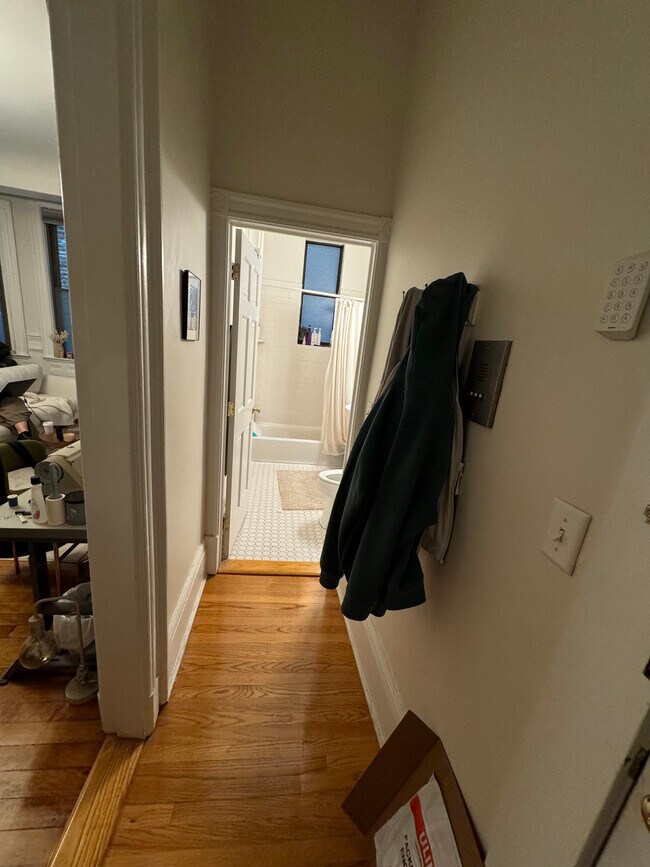 Building Photo - 388 Commonwealth Ave Unit 2D Rental