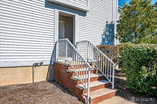 Photo - 3004 Jesse Way