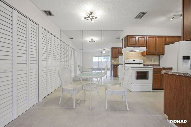 Photo - 4067 NW Cinnamon Tree Cir