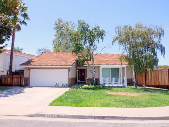 Updated Home, Central A/C & No Carpets! Pe... - Updated Home, Central A/C & No Carpets! Pe...
