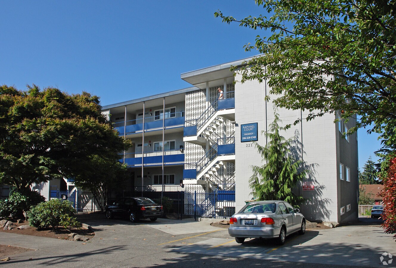 Photo - Raphael Court Apartments