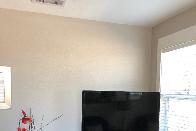 Photo - 2010 Live Oak Ave Unit 2006