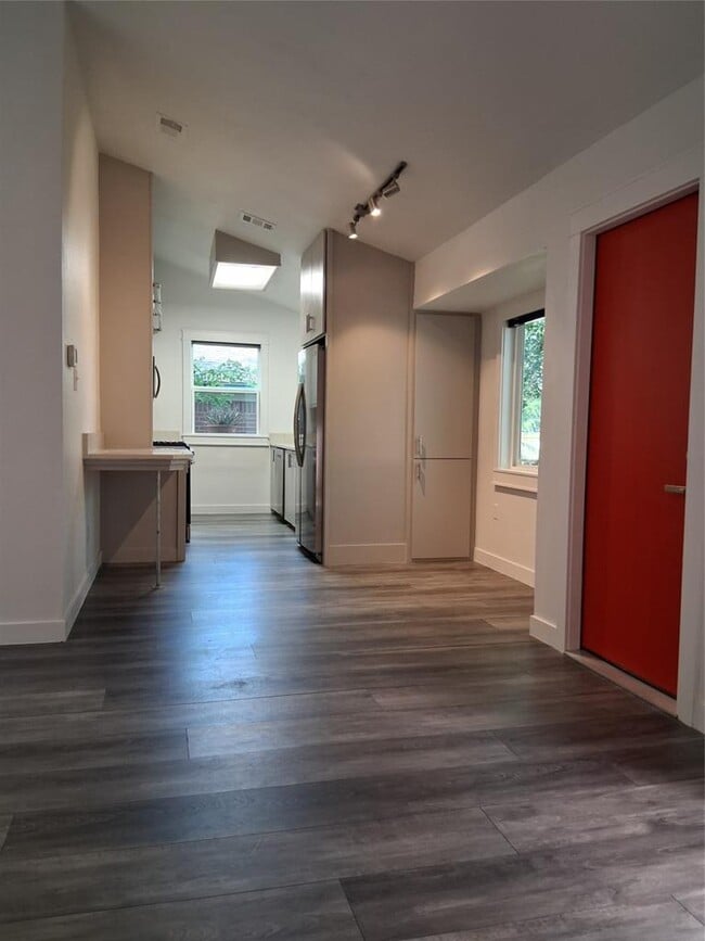 Photo - 8904 Linton Dr