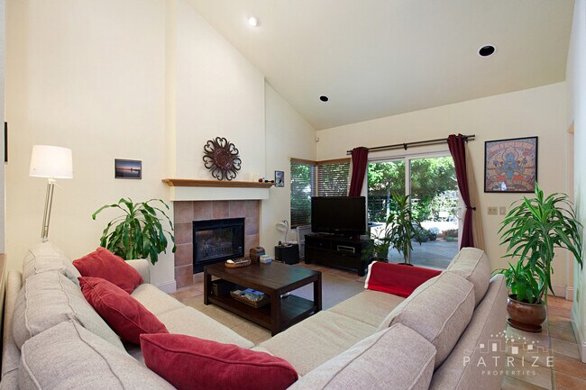 Photo - Beautiful twinhome in Village Park Encinitas.