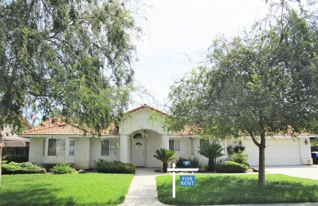 Building Photo - 3167 Aspen St