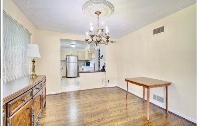 Photo - 2401 Carlisle Ave