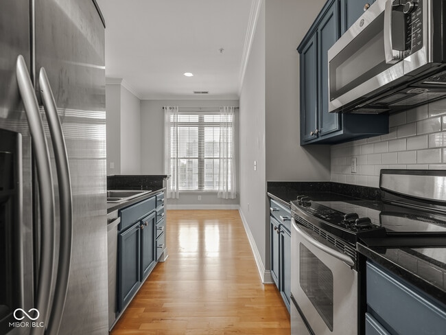 450 E Ohio St Unit 316