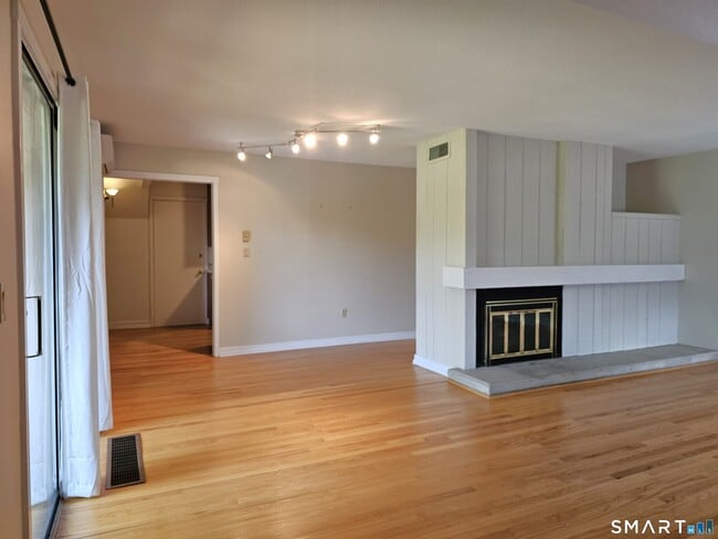 83 Mallard Dr