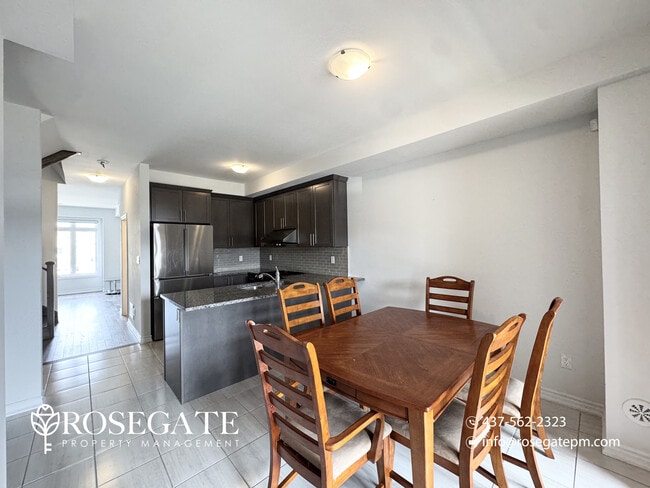 Photo - Spacious 4-Bedroom Freehold Townhome with Garage & Backyard – Brampton