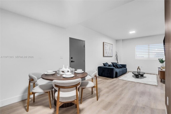 Photo - 3728 NW 19th Ave Unit 208