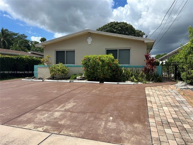 Photo - 2806 SW 35th Ave Unit 2