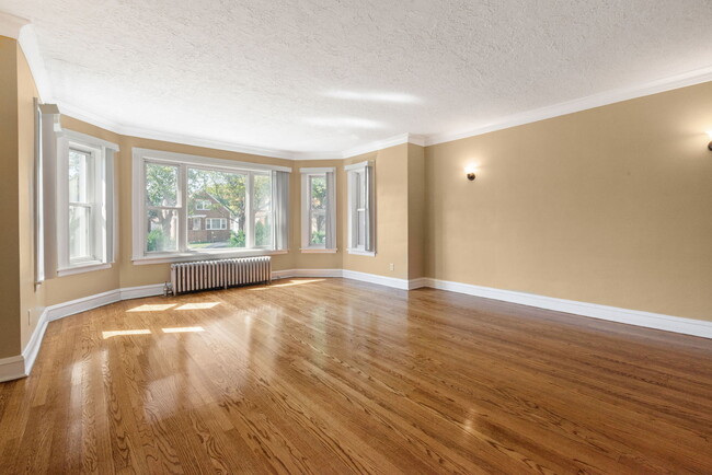 Photo - 8235 S Indiana Ave Unit 1