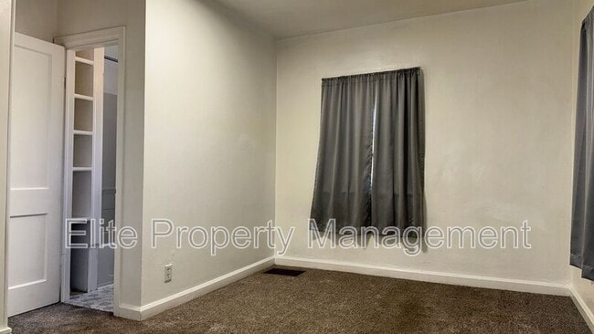 Photo - 910 E Mesa Ave House