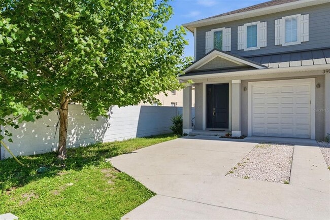 Photo - 3902 W Everett Ave