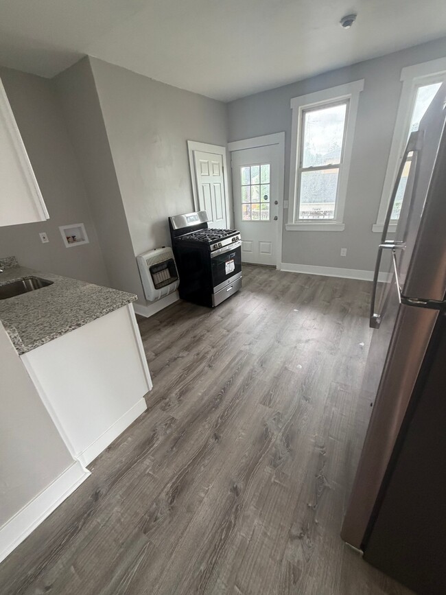 Photo - 78 Waverly St Unit 3R
