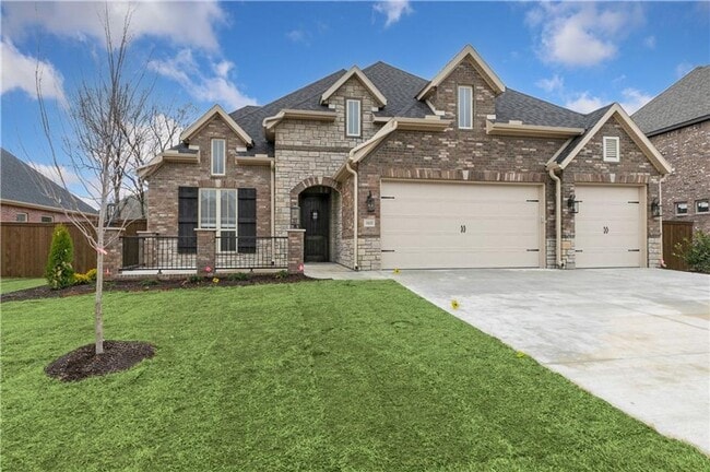 Building Photo - 1600 SW Montrose Ave