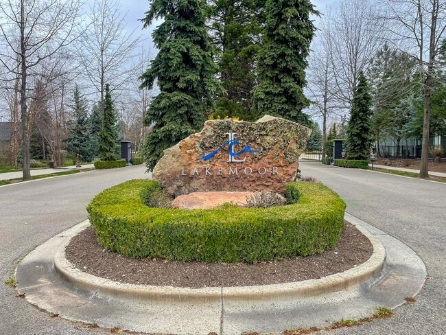 Photo - 307 E Grove Creek Ln