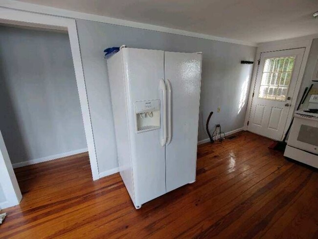 Photo - 114 Residence Dr