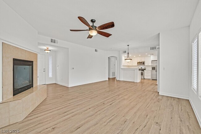 Photo - 825 Canterra St Unit 1059
