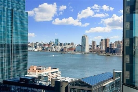 Building Photo - 99 Hudson St Unit 2201R