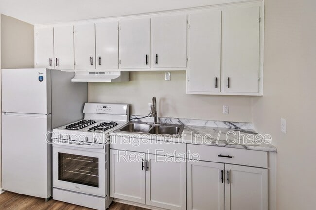 Photo - 1021 Tollview Ave