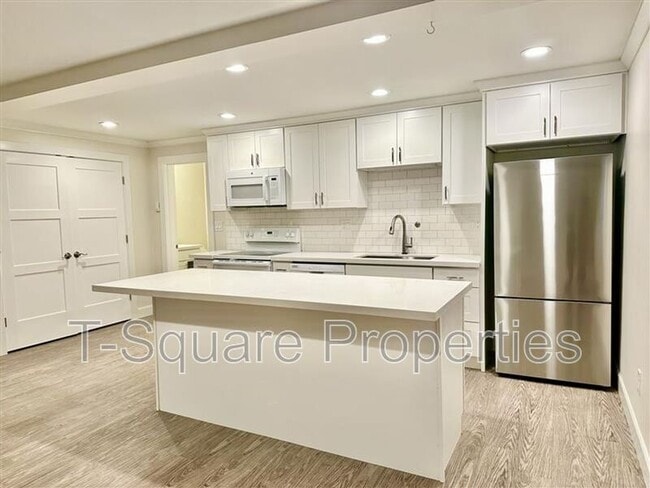 Photo - 325 5th Ave S