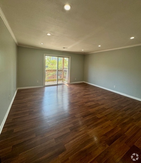 Building Photo - 4524 Holly St Rental