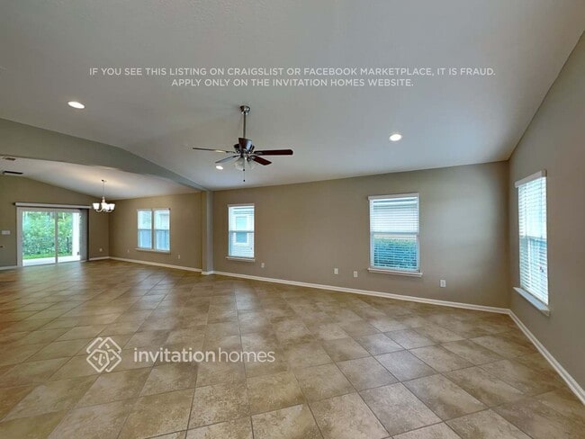 Photo - 375 Samara Lakes Pkwy