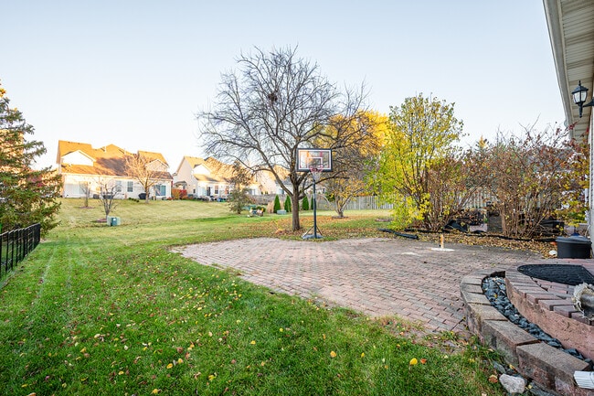 Photo - 511 Maggie Ln