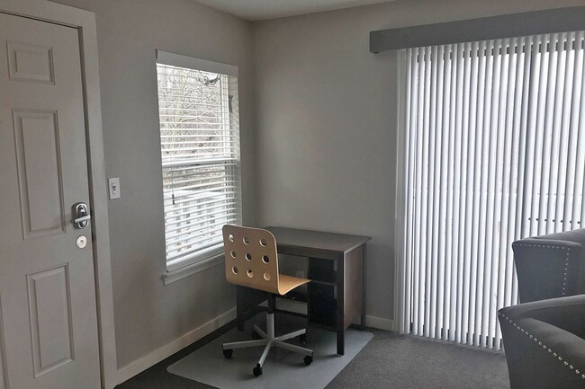 Waterfront Apartments (TCT 1600, LLC)