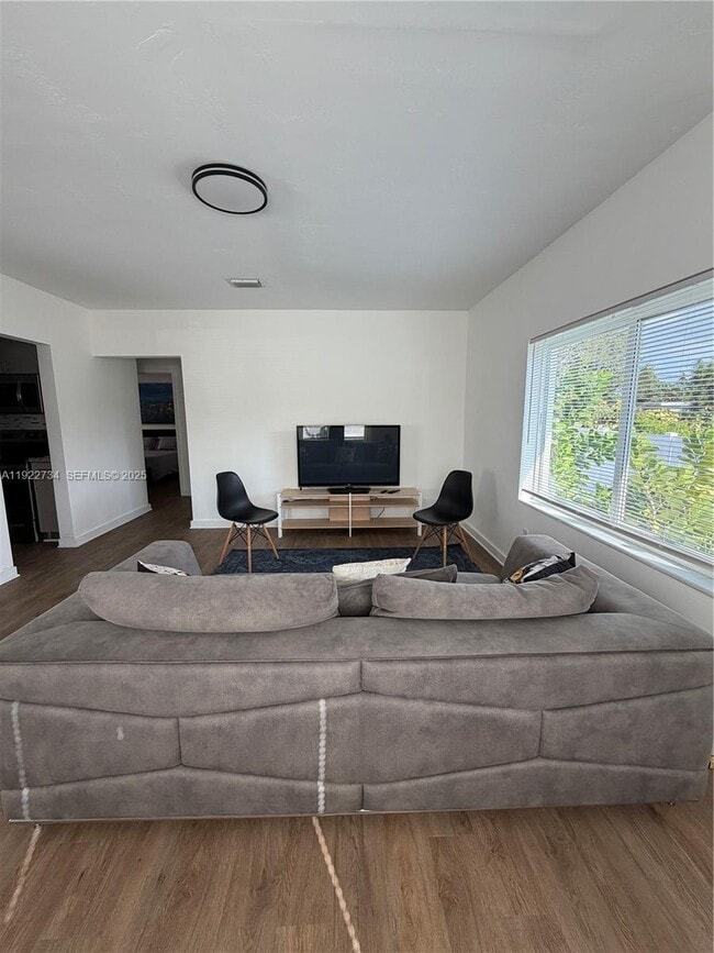 Photo - 1215 NE 109th St Unit 1215