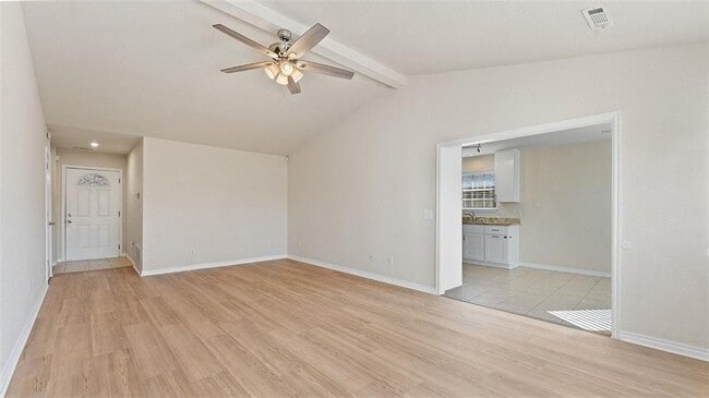 Photo - 829 S Liberty Dr