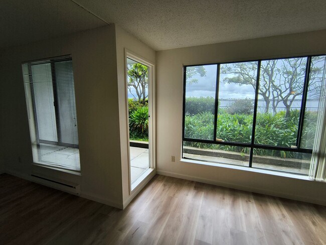 Photo - BEAUTIFUL STUDIO AVAILABLE AT WATERGATE COMMUNITY IN EMERYVILLE!!! Unit 294