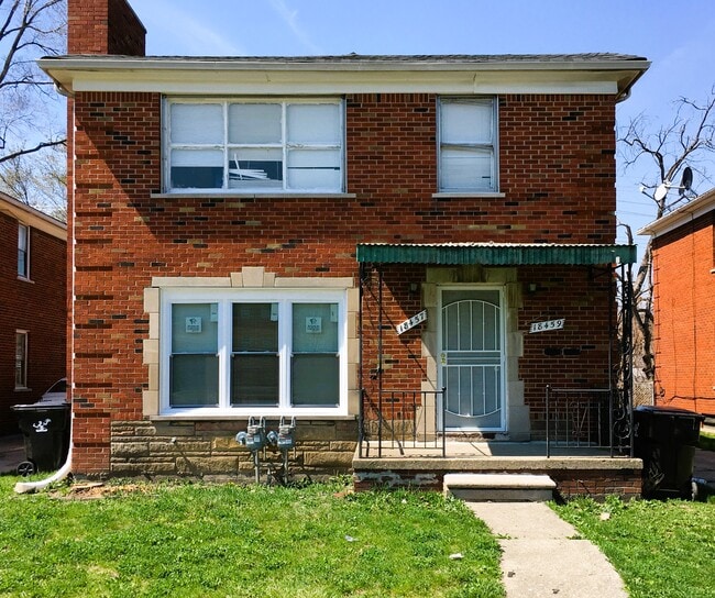 Building Photo - 18457-59 Hoover Unit 57