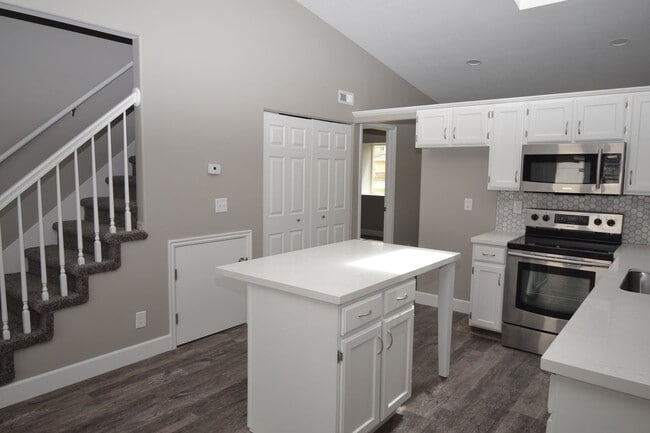 Photo - Beautiful 4 Bed 2.5 Bath Townhome in West Jordan!!!