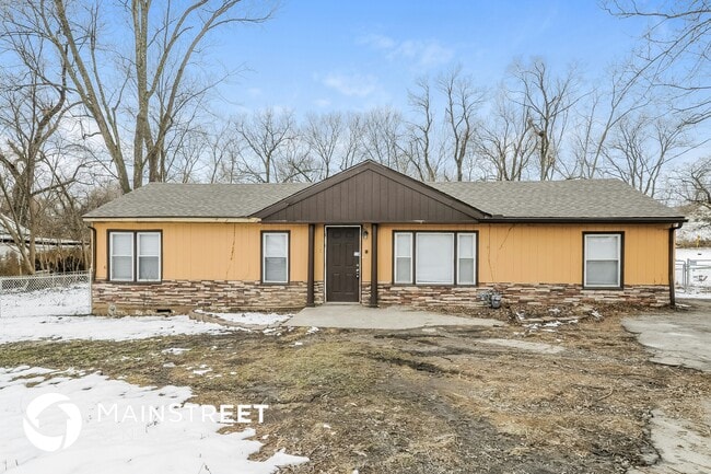Photo - 9516 Raytown Rd