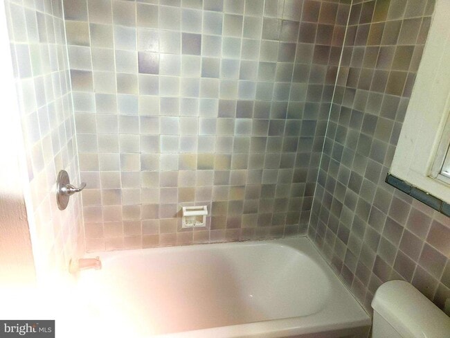 Photo - 5029 Penn St Unit F