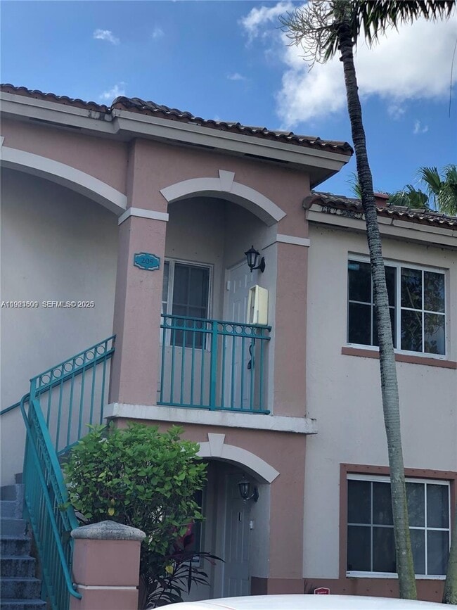 Building Photo - 1240 SE 31st Ct Unit 205-32