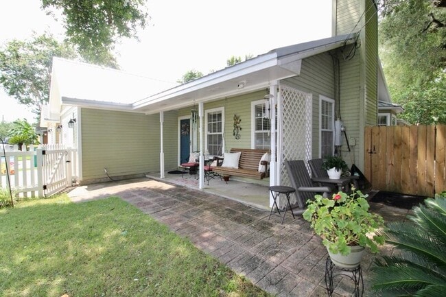 Photo - 23 6th St